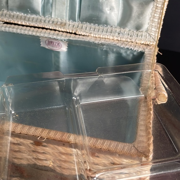 Dritz Japan Vintage Sewing Basket Hinged Lid Decorative Craft Storage AS IS - Picture 12 of 13